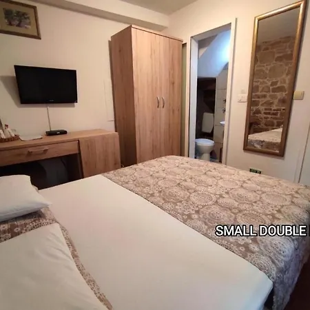 Mirula Guest house Split