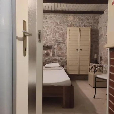 Mirula Guest house